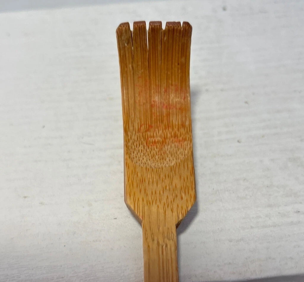 Vintage Handmade Bamboo Back Scratcher With String Loop 17"
