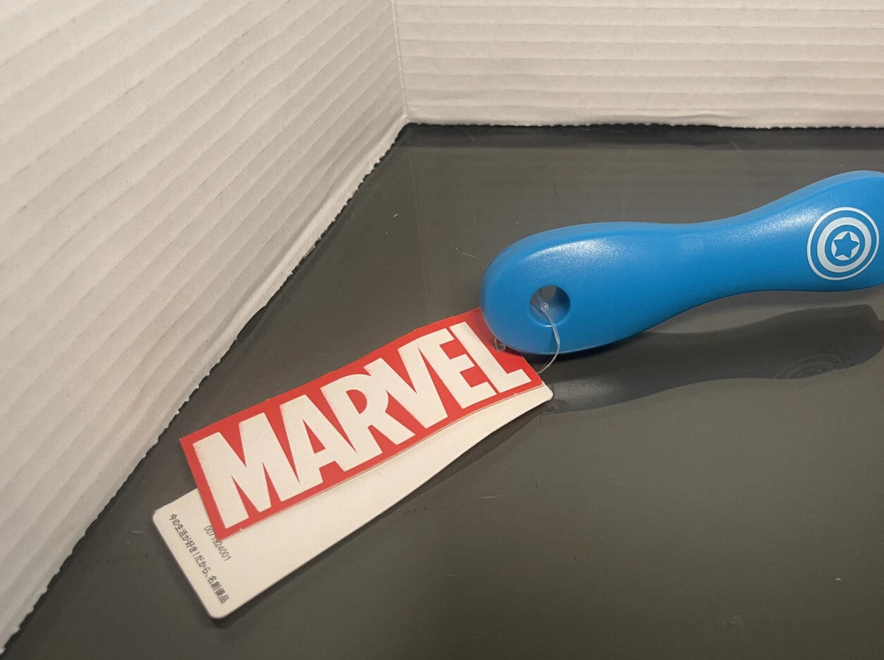 MINISO Manual Back Massagers Hammer Plastic Handheld Scratcher(Captain America)
