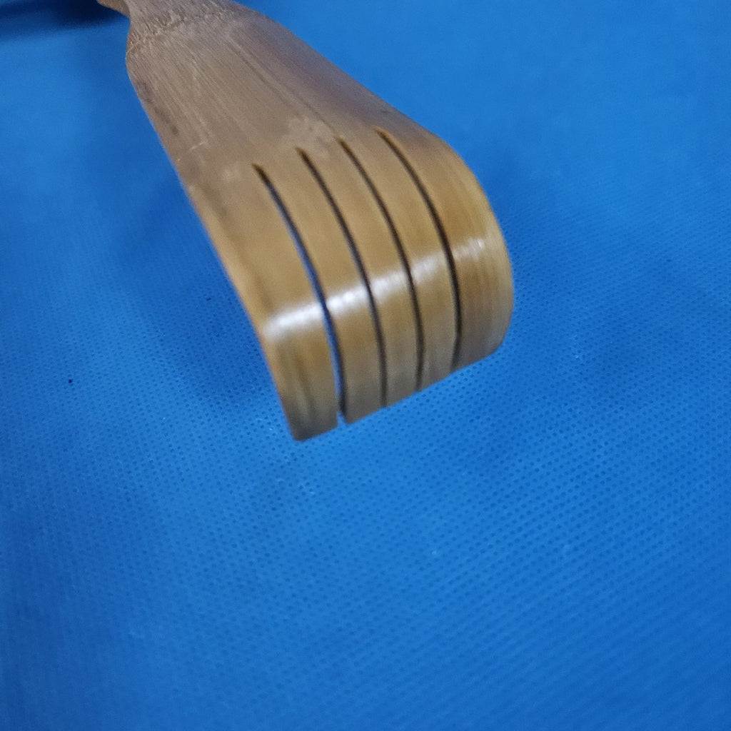 Massager Therapeutic Bamboo Back Scratcher ~  Wood 18 inch ~ Itch Relief