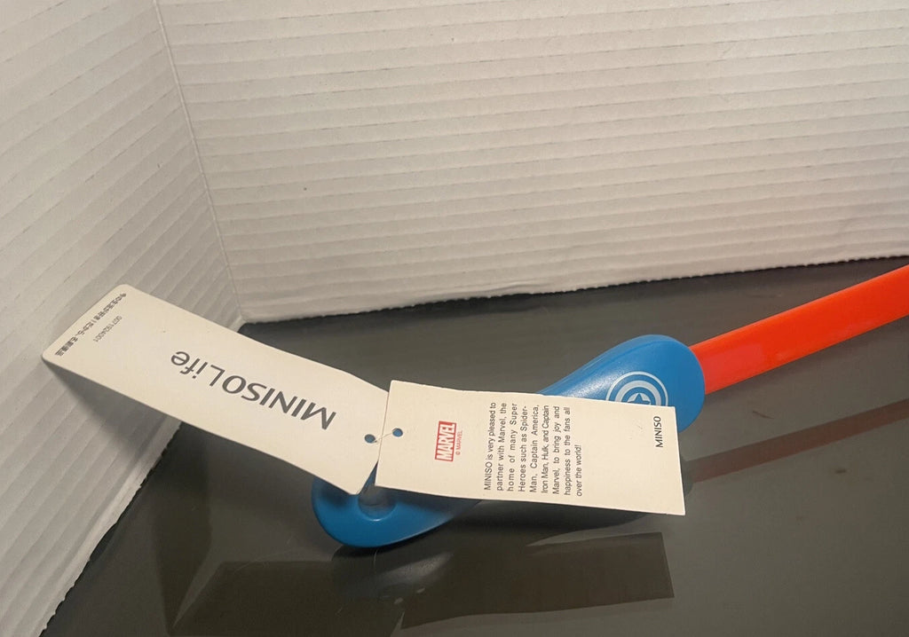 MINISO Manual Back Massagers Hammer Plastic Handheld Scratcher(Captain America)